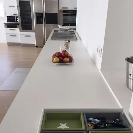 Grand Face A La Apartment